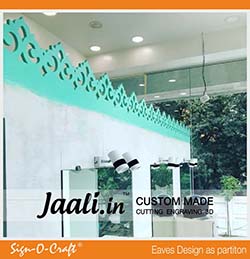 eaves used decoratively for a salon